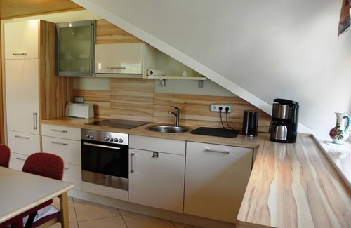 Beilngries Apartment | Helle und Ruhige Ferienwohnung in Waldnähe