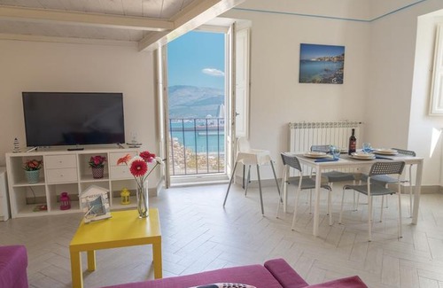 Gaeta Apartment | Hello Gaeta Apartment