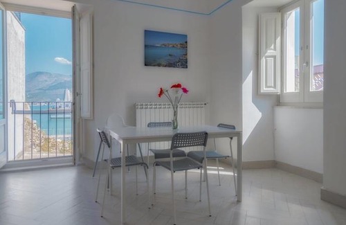 Gaeta Apartment | Hello Gaeta Apartment
