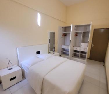 Cayenne Apartment | Hello Guyane - F2, Nº4 Haut Standing et Mezzanine