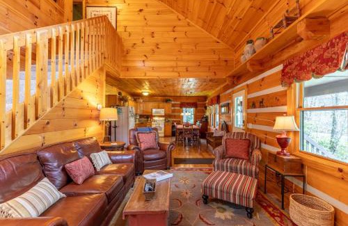 Boone House | Hemlock Hideaway