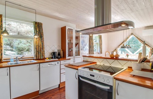 Hou House | "Hemming" - from the sea by Interhome