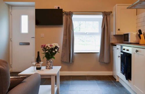 Durham Cottage | Hen House Cottage - White House Cottages