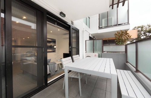 Prahran Apartment | Henry I of Windsor