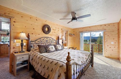 Island Park House | Henrys Hawk by KABINO Henrys Lake Hot Tub FirePit Pool Table Mtn & Water Views WiFi Satellite Fishing Trails