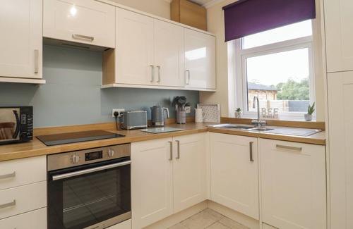 Ennerdale Bridge Cottage | HERDWICK HEAF, pet friendly, with a garden in Ennerdale