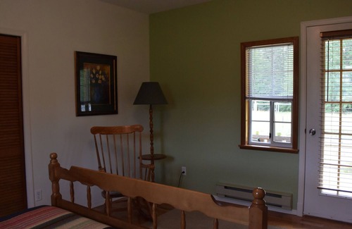 Courtenay Cabin | Heritage cabin on picturesque 5.5 acres on the Tsolum River. Great for families