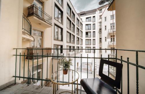 Josefov Apartment | Heritage Haven Charming 3BR City Center