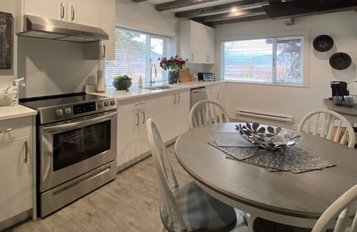 Okanagan-Similkameen House | Heritage House at Rust Wine Co.