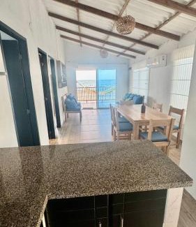 San Bernardo del Viento House | Hermosa Cabaña Frente Al Mar