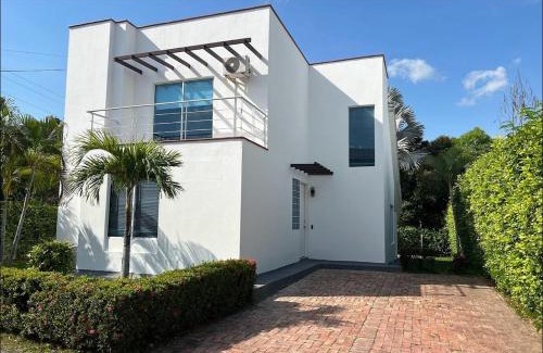 Girardot House | Hermosa casa campestre a minutos de Girardot