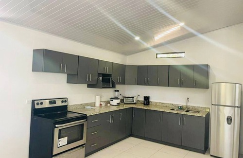Huacas House | ¡hermosa Casa Completamente Nueva, Ubicada a Solo 10 min de la Playa!