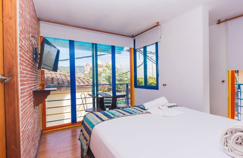 Guatape Hotel | Hermosa Habitación Standar Doble En Guatape