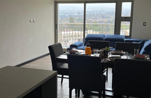 Zona 11 House | Hermosa habitacion privada en apartamento compartido