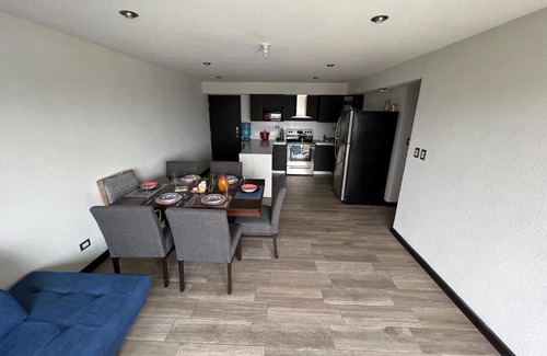Zona 11 House | Hermosa habitacion privada en apartamento compartido