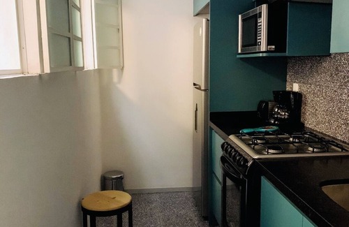 Downtown Mexico City Apartment | Hermoso depto centro histórico CDMX, primer piso con balcon.