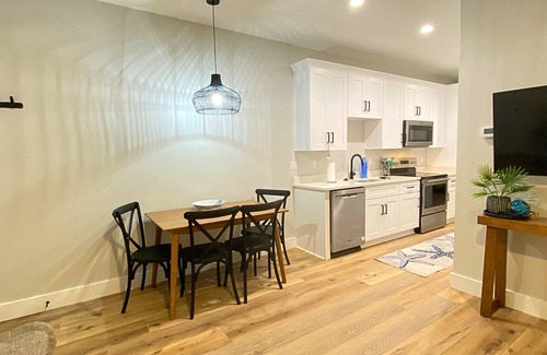 Port St. Joe Cottage | "Heron Cottage" is a pet friendly, 1 bed, 1 1/2 bath unit accommodating 4 guests. Community Pool.
