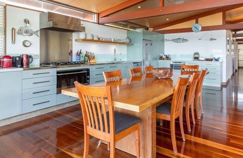 Blueys Beach House | Heron House - beachfront @ Blueys Beach