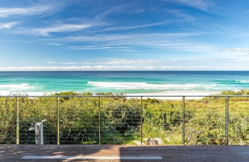 Blueys Beach House | Heron House - beachfront @ Blueys Beach