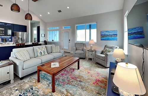 Rockport House | Heron House | Pet-friendly with Private Pool