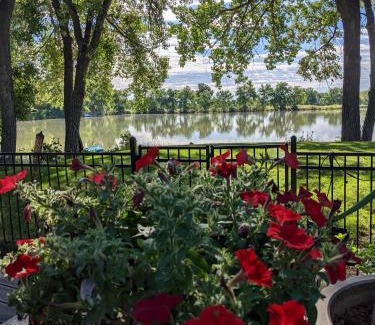 Broomfield House | Heron Pond