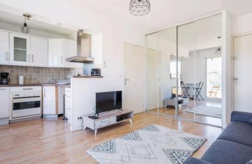 Plaine de la Brague Apartment | Hespérides Furnished Studio