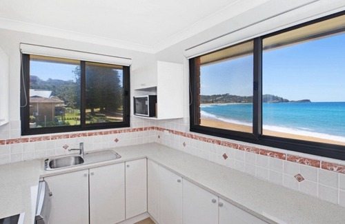 Avoca Beach Apartment | Hi Surf 9 - Absolute Beachfront