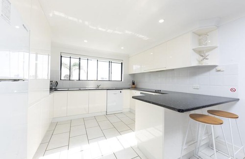Forster Apartment | Hi Surf Unit 3, 92 Head St, Forster