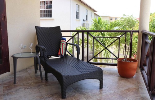 Douglas Apartment | Hibiscus 3-bed Suite at Sungold House Barbados
