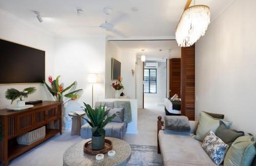 Port Douglas Resort | Hibiscus Resort & Spa - Official Onsite Reception & Check In