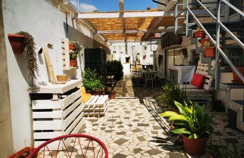 Oristano House | Hibryd: in centro, a due passi dal mare