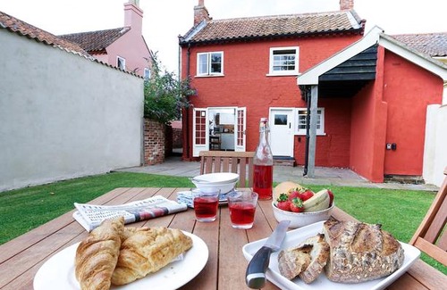 Aldeburgh House | Hidden Cottage