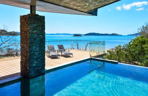 Hamilton Island Villa | Hidden Cove 2 - Beachfront, Private Pool & Buggy