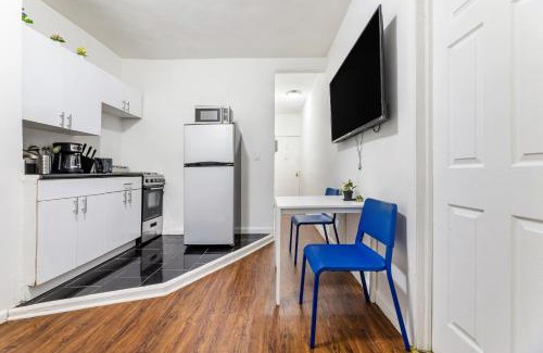 Upper East Side Apartment | Hidden Cozy 2BD apartment In Manhattan