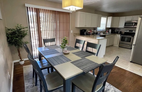 Portsmouth House | Hidden Gem A Comfortable 4bedroom home with a fenced-in yard.