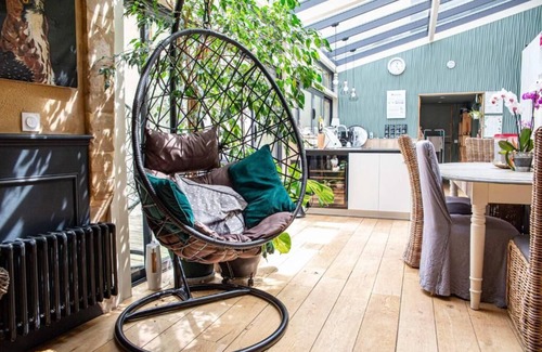 Bayeux House | Hidden gem in Bayeux : 3 bedrooms, backyard and spa - king and queen size beds