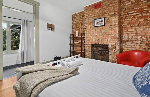 East Launceston Apartment | Hidden Gem in East