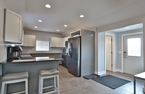 Little Italy House | Hidden Gem of Little Italy - Walk DT/Near Zoo