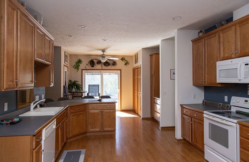 Egg Harbor House | Hidden gem, secluded yet close to everything. Perfect multi-family retreat.