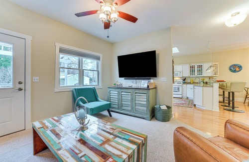 Charlevoix House | Hidden Gem: Steps to Lake Michigan & Downtown!
