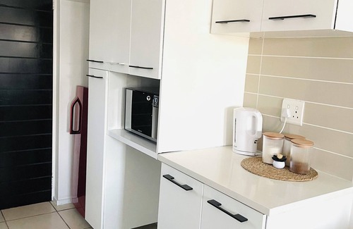 Greater Johannesburg Metropolitan Area Apartment | Hidden Gem