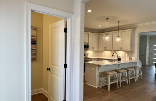 Murfreesboro House | Hidden Retreat Luxury Townhome - 3 Bd/2.5Ba 1 Mi to I24, 5 Mi to Shopping & MTSU