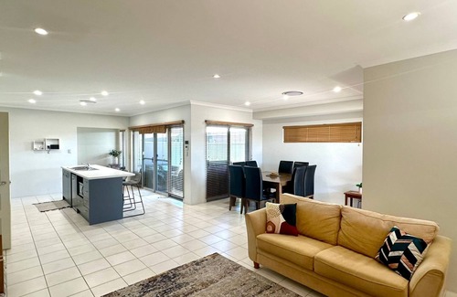 Busselton House | Hideaway on Peel - perfect blend of city buzz and coastal tranquillity.