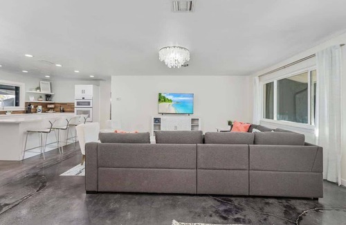 Alabama Grove Terrace House | Hideaway Shores Summa