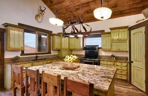 Moab South Valley House | Hideout at the Rim - Moab's Best Kept Secret