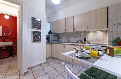 Plaka Apartment | Hidesign Athens Plaka Apartment in Acropolis