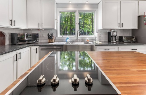 Higgins Lake House | Higgins Lake - One Of A Kind Lakefront Lodge!
