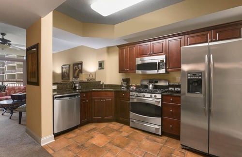 Windy Hill Condo | High Above the Waves: 5th-Floor Oceanfront Bliss with King Bed and Modern Comforts
