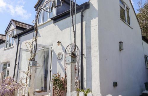 Bridport House | High Bullen Cottage