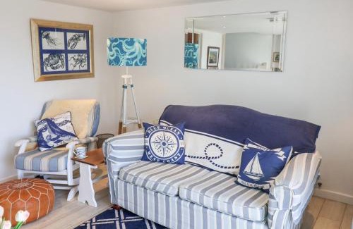Bridport House | High Bullen Cottage
